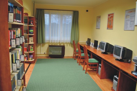 Könyvtárunkban számítógépes hozzáférést is biztosítunk